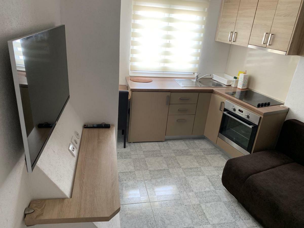 Oborska Ulica Centar Apartment บาชกาโวดา ภายนอก รูปภาพ