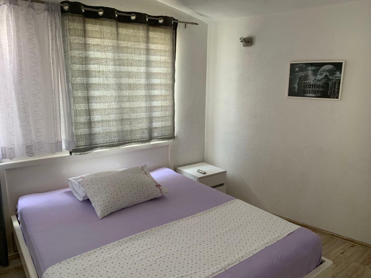 Oborska Ulica Centar Apartment บาชกาโวดา ภายนอก รูปภาพ