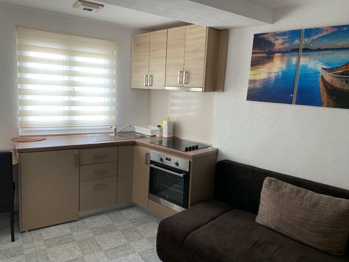 Oborska Ulica Centar Apartment บาชกาโวดา ภายนอก รูปภาพ